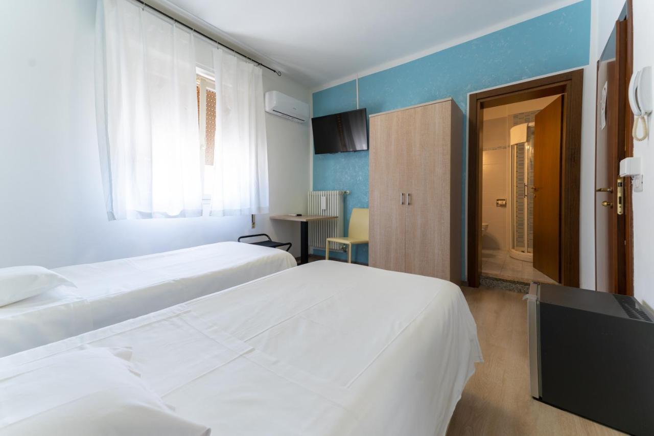 Hotel Benaco Mavras Πεσκιέρα ντελ Γκάρντα Εξωτερικό φωτογραφία
