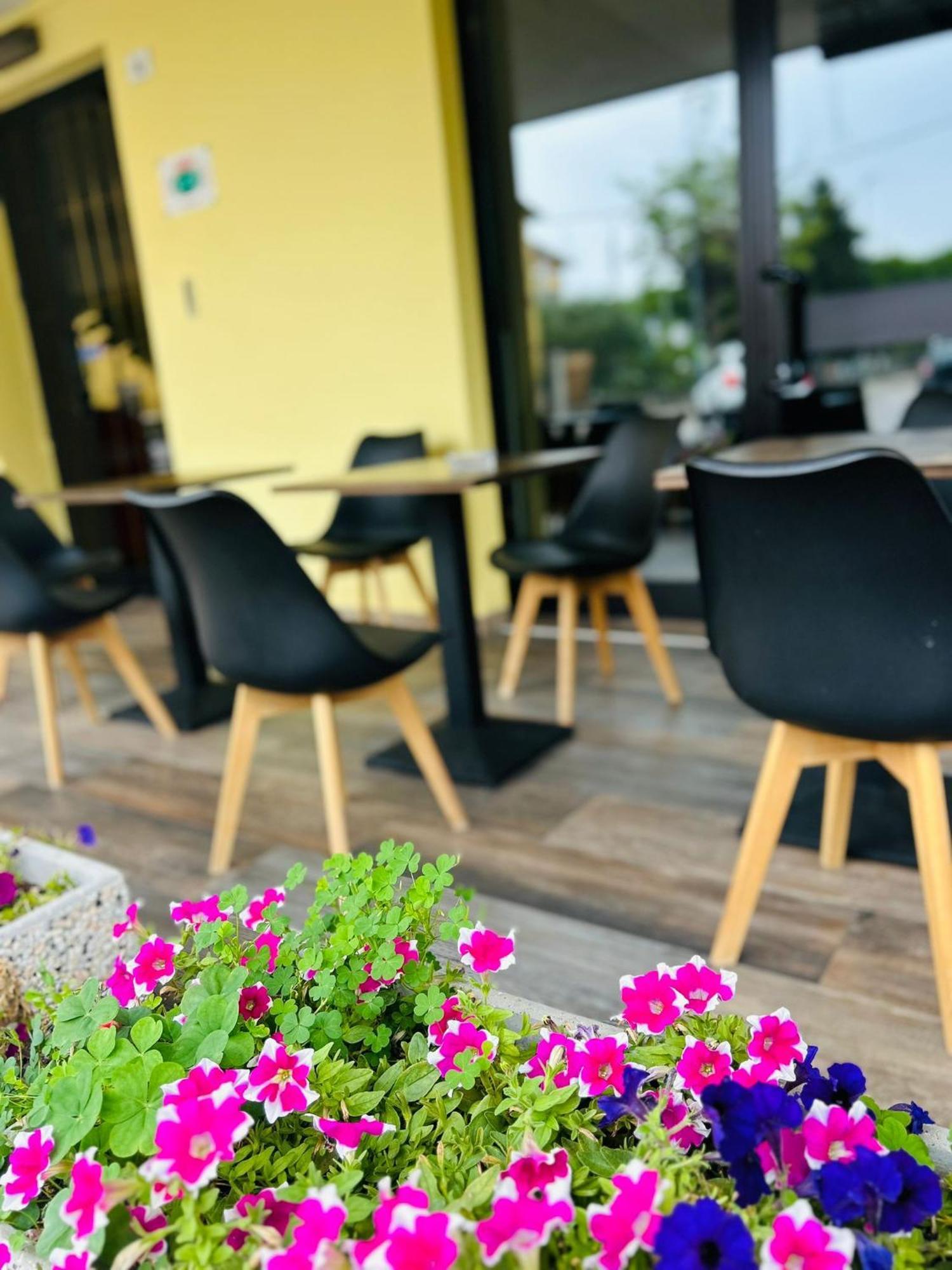Hotel Benaco Mavras Πεσκιέρα ντελ Γκάρντα Εξωτερικό φωτογραφία