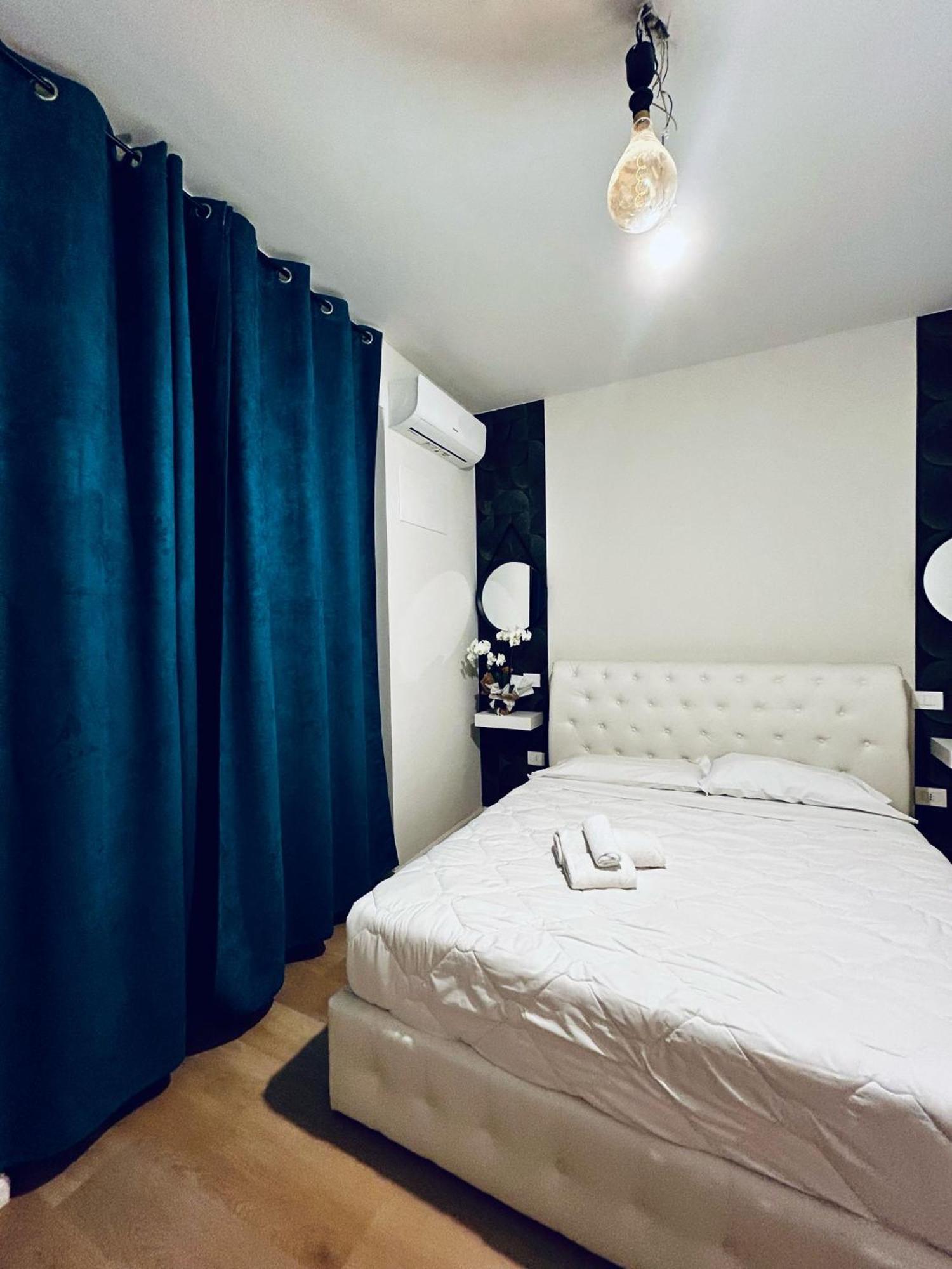 Hotel Benaco Mavras Πεσκιέρα ντελ Γκάρντα Εξωτερικό φωτογραφία