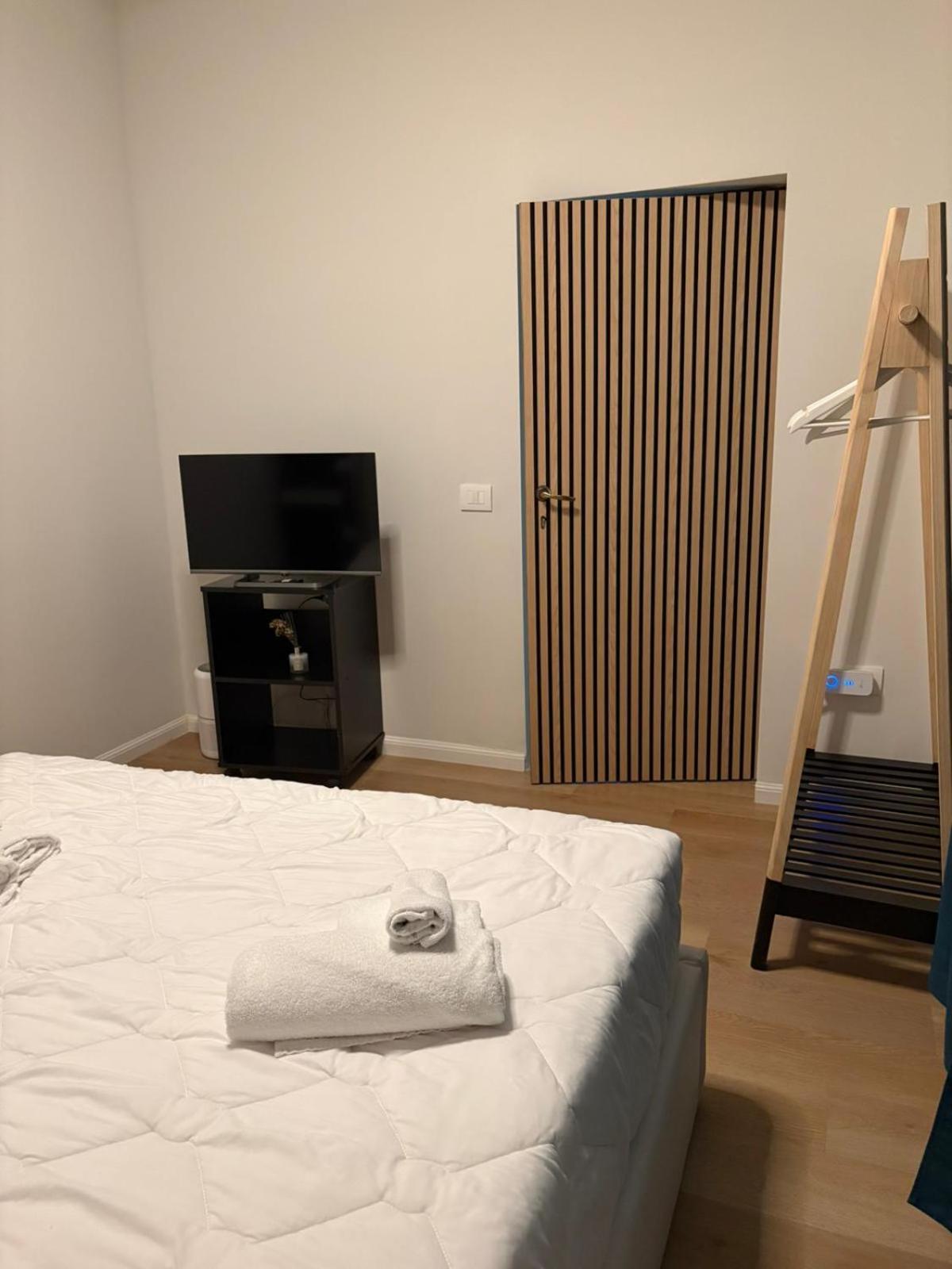 Hotel Benaco Mavras Πεσκιέρα ντελ Γκάρντα Εξωτερικό φωτογραφία