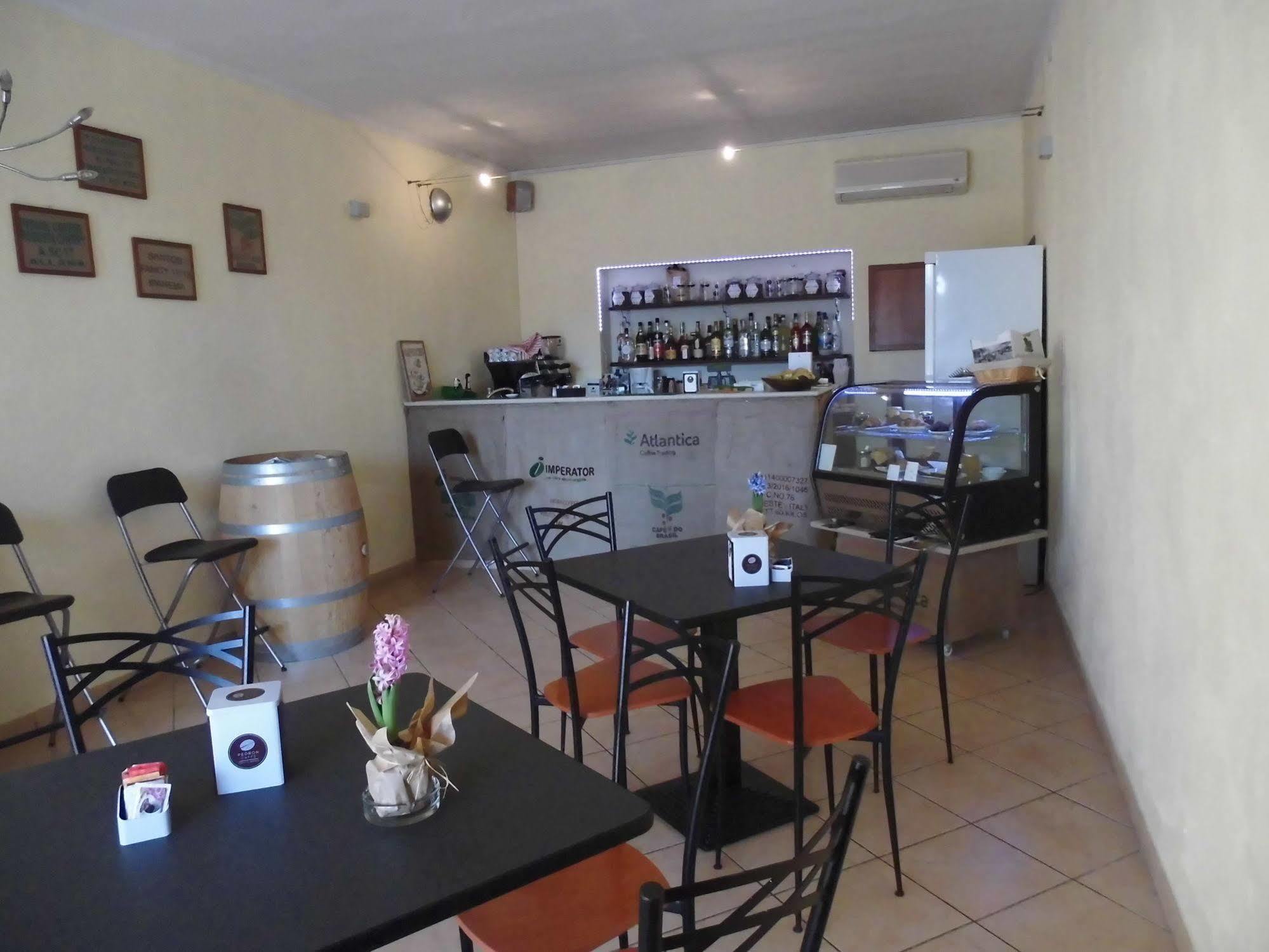 Hotel Benaco Mavras Πεσκιέρα ντελ Γκάρντα Εξωτερικό φωτογραφία